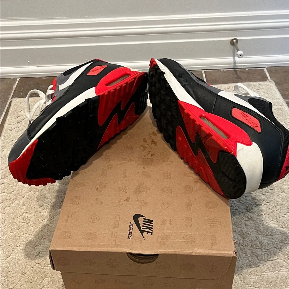 Nike Men's Air Max 90 Size 11 Black Infrared - Picture 6 of 9